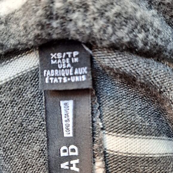 Design Lab Lord & Taylor Top Striped Cowl Neck Cold Shoulder Gray White Size XS - Picture 9 of 16